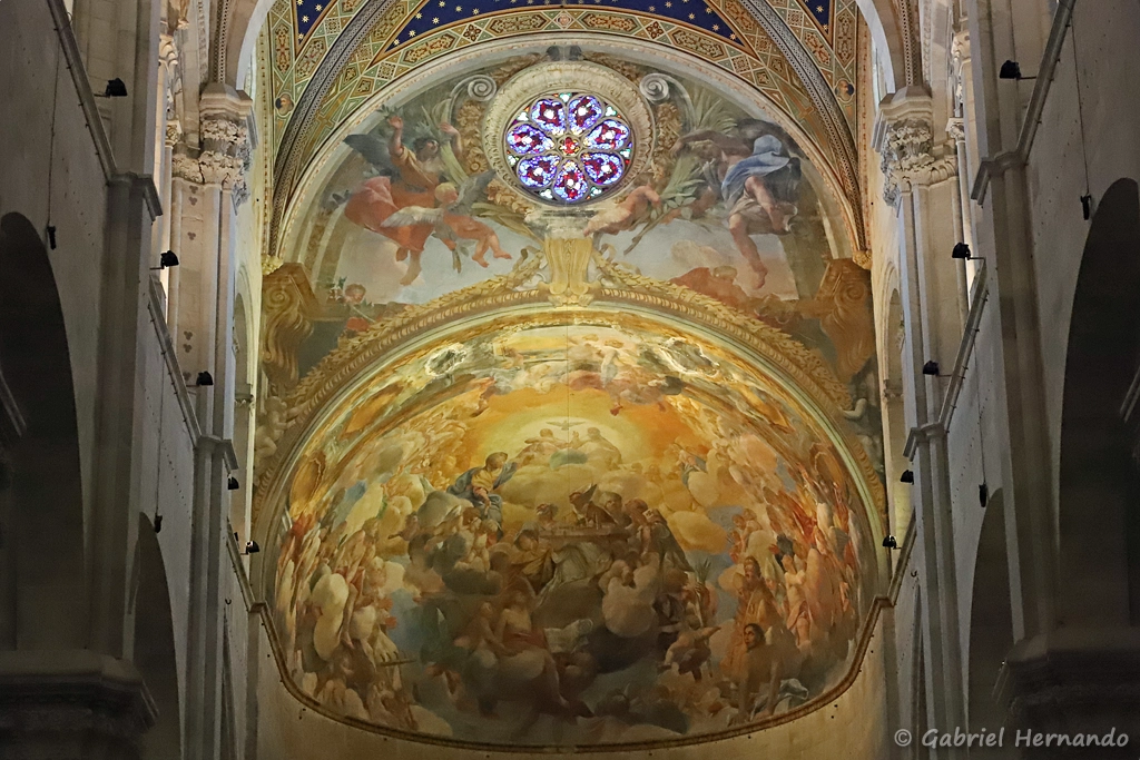 voute, finement décorée, au dessus de l’abside de la cathédrale Sans Martino